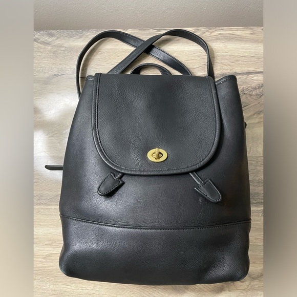 Vintage Coach Black Leather Backpack 9791 turnlock - Picture 14 of 14